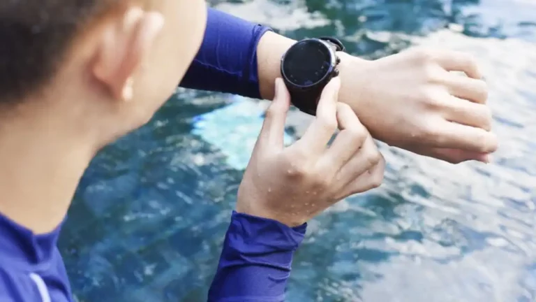 fitbit water lock